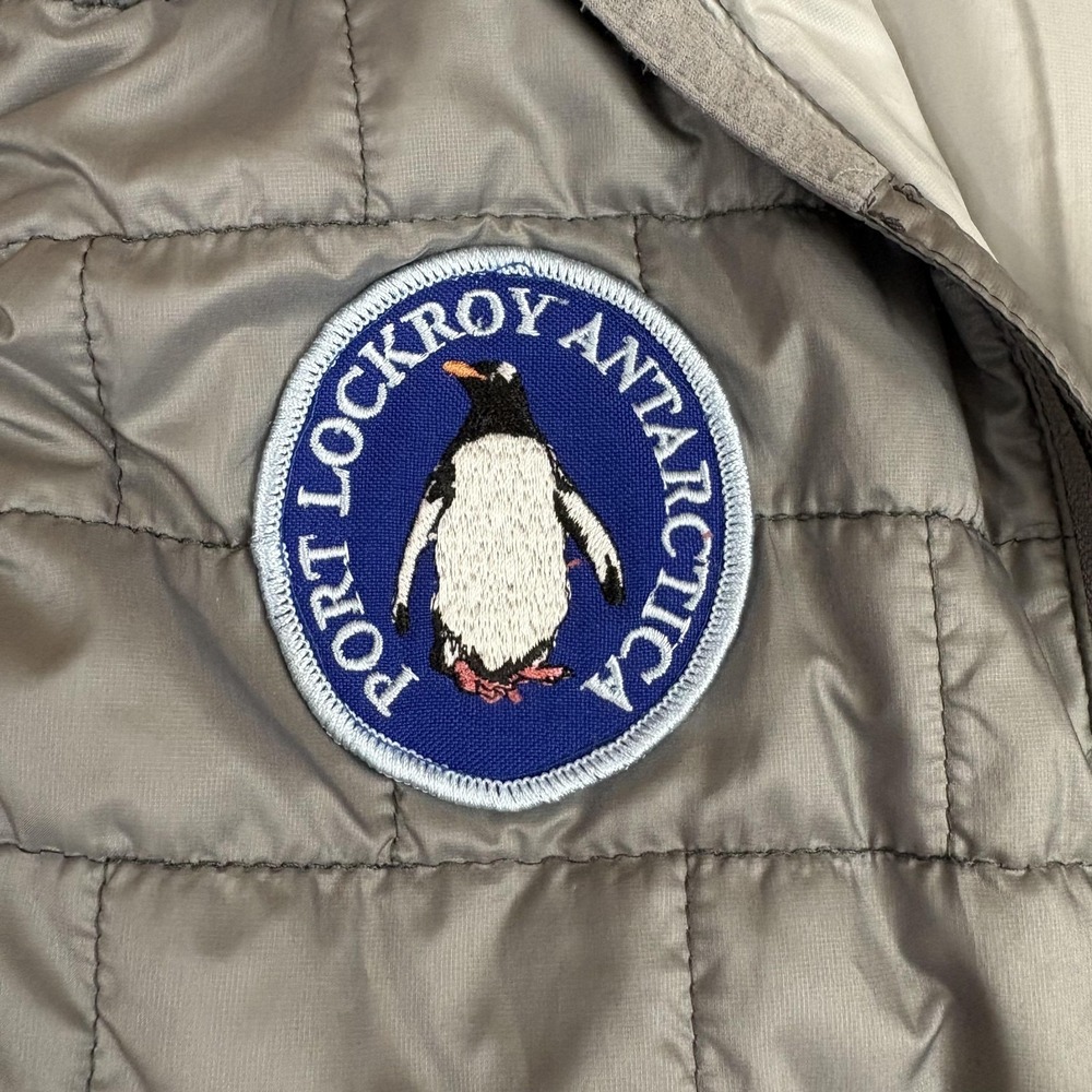 Patagonia Nano Puff Vest M Gray Full Zip Primaloft Antarctica Port Lockroy Patch - Picture 5 of 13